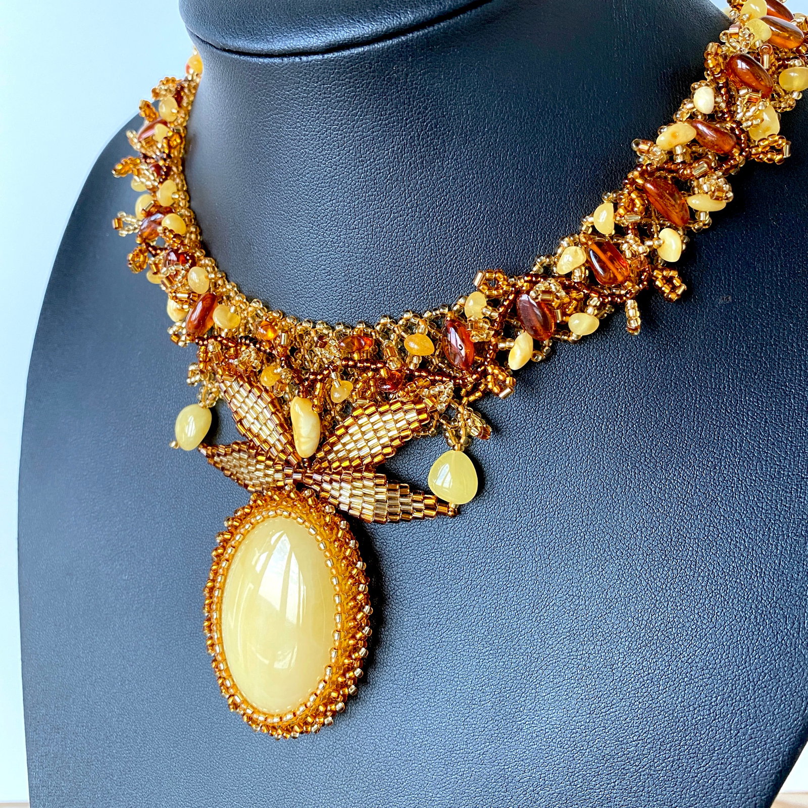 Outstanding Amber Cleopatra necklace - 2