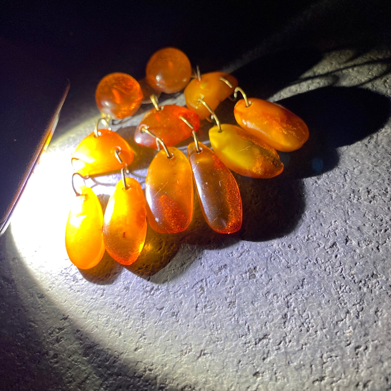 Fascinating Vintage Amber Brooch - 4