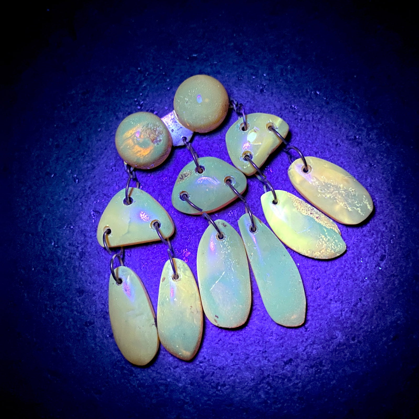 Fascinating Vintage Amber Brooch - 5