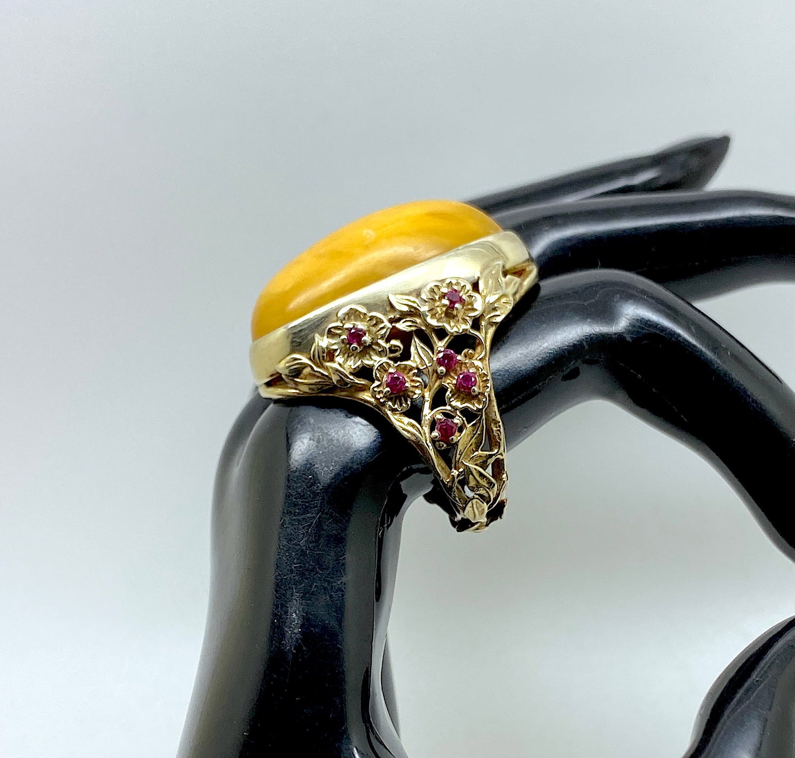 Unique and Beautiful Amber Ring with Garnets - 2
