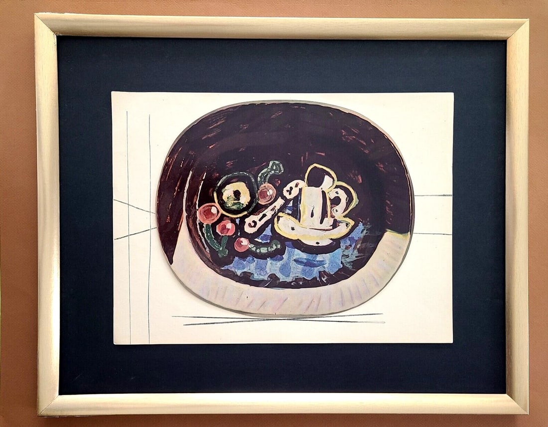 PABLO PICASSO BEAUTIFUL VINTAGE 1948 CERAMIQUE PRINT FRAMED + LARGE 16X20 in.: This is a Beautiful and Scarce 1948 Print After PABLO PICASSO " Ceramique " Glossy Print is about 15x11 in. Hand Tipped, Mounted in a 16x20 black board, and Framed covering an area of 17 1/2 x 21