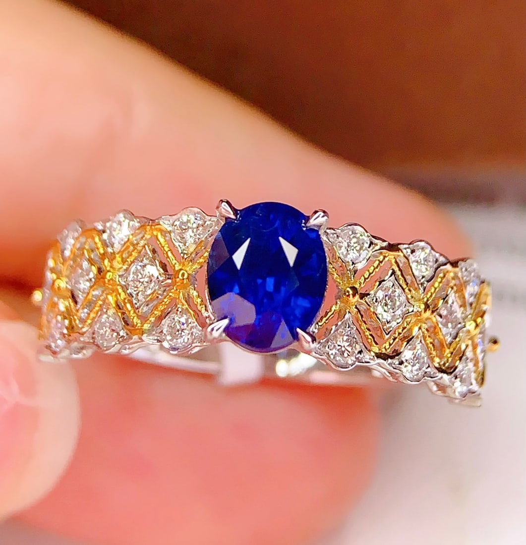 18K Gold Sapphire Ring - 2