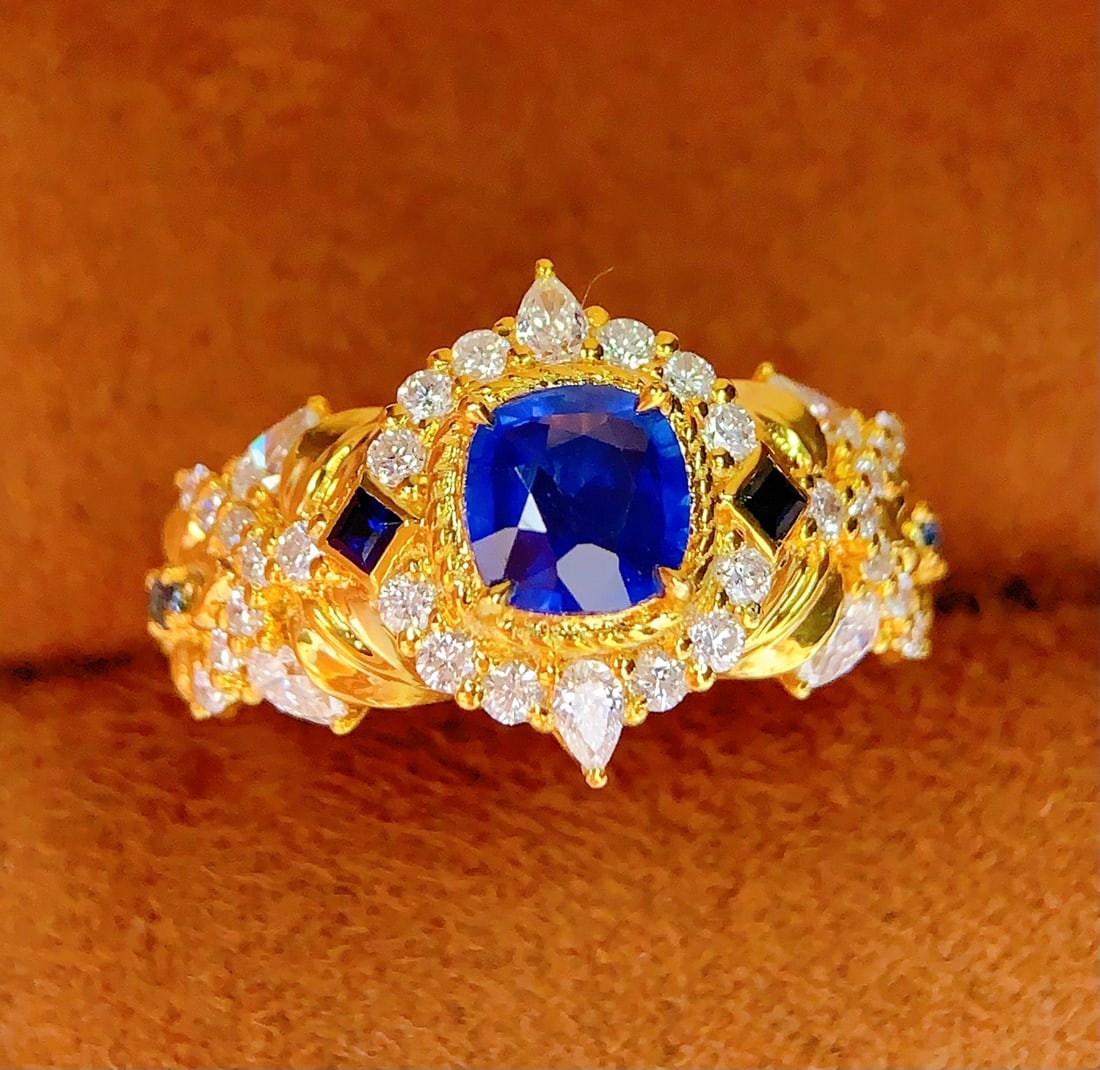 18K Gold Sapphire Ring - 2
