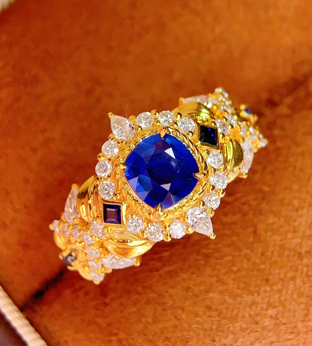 18K Gold Sapphire Ring - 3