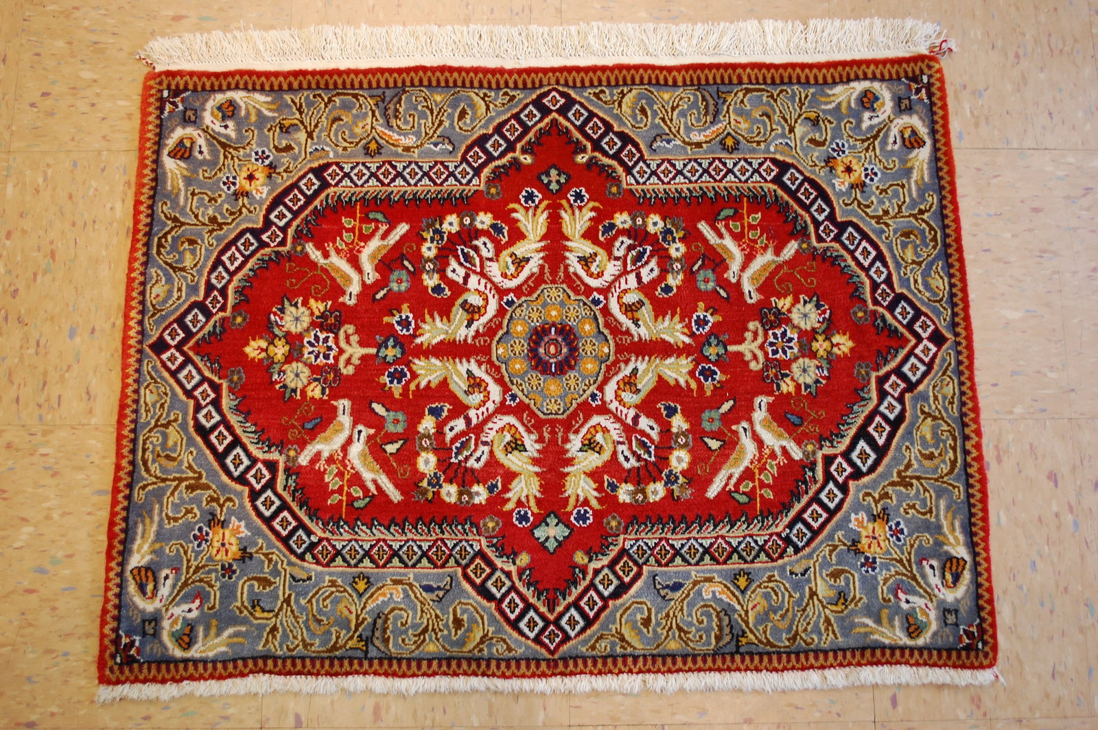 Persian KESHAN RUG 2'3"x 2' 11" (1 of 11)