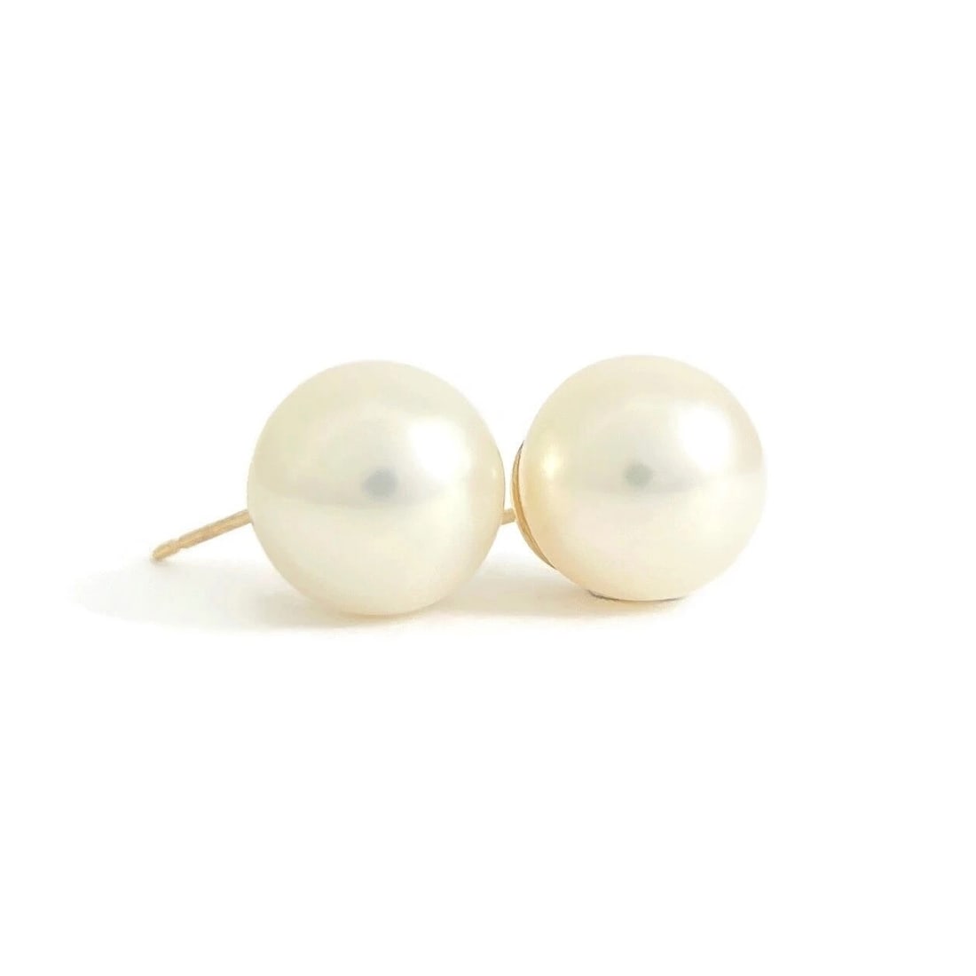 Round Cultured Pearl Stud Earrings 14K Yellow Gold, 9.5 mm (1 of 6)