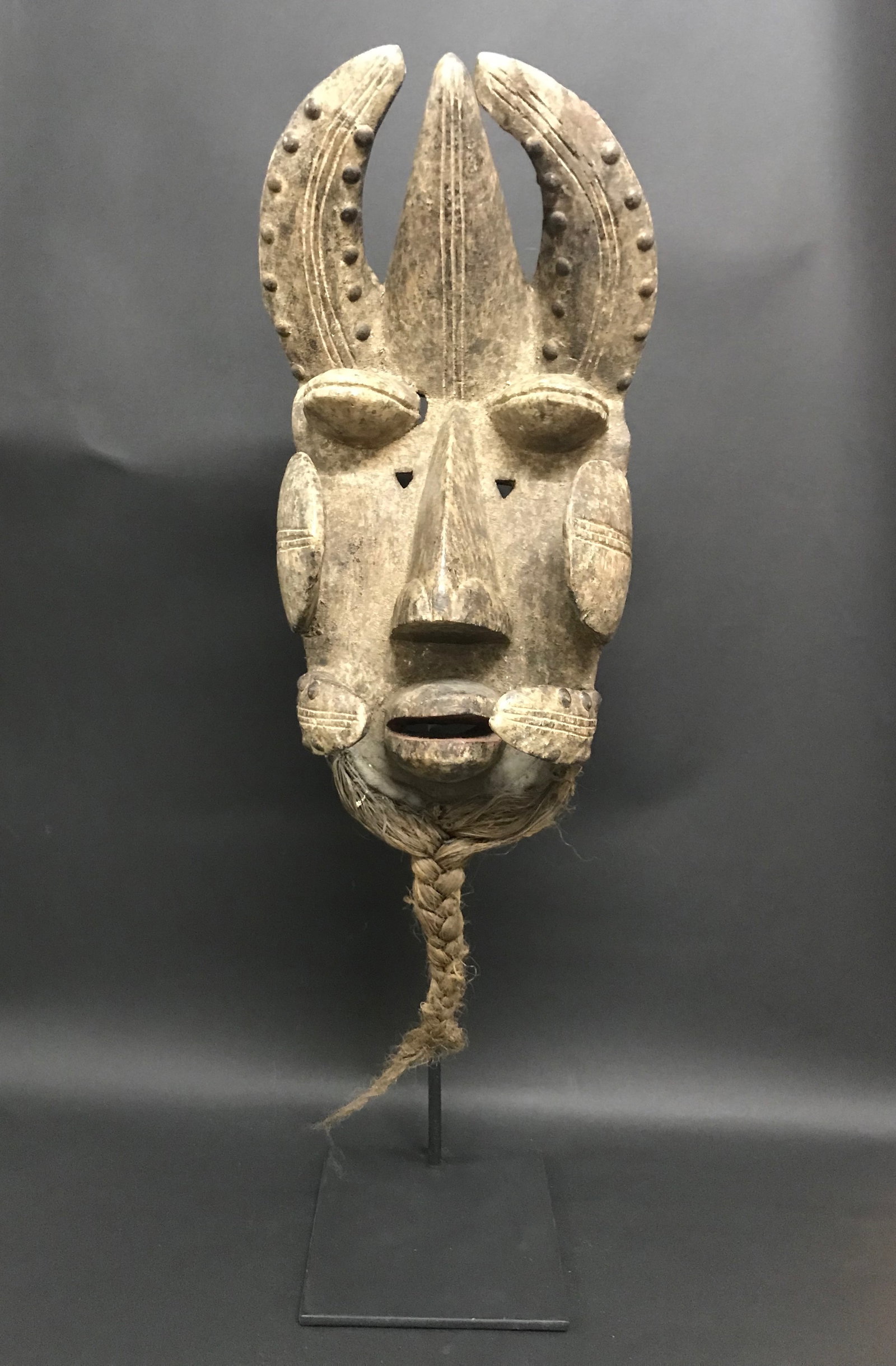 Carved Wood Bete Mask with Display Stand (1 of 9)