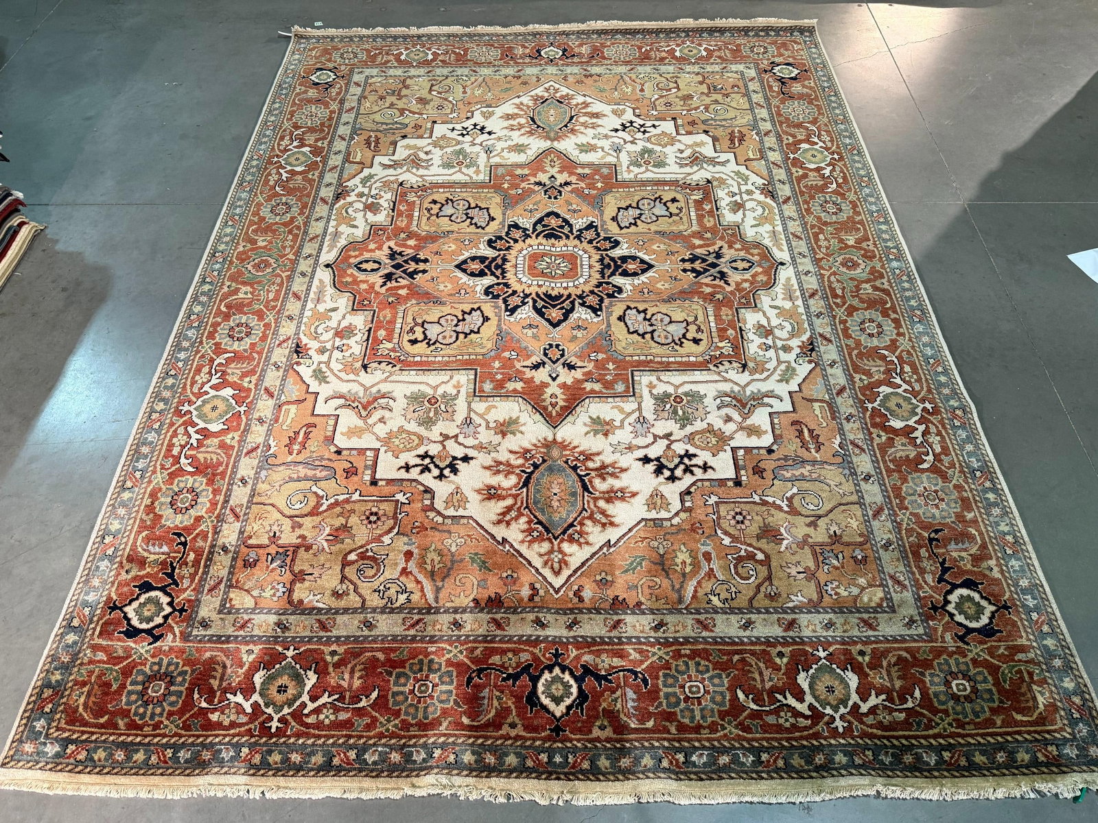 Magnificent Serapi Design Rug 9x12: Title:Magnificent Serapi Design Rug 9x12 Description:9x12 Traditional-medallion "Serapi" design rug made of super quality 100% natural wool and veggie dye , Ivory , rust sage and multi colors