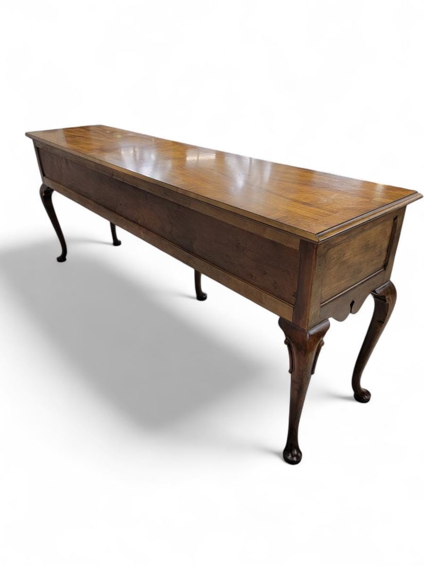 Vintage Queen Anne Style Console Table by Baker Furniture - 4