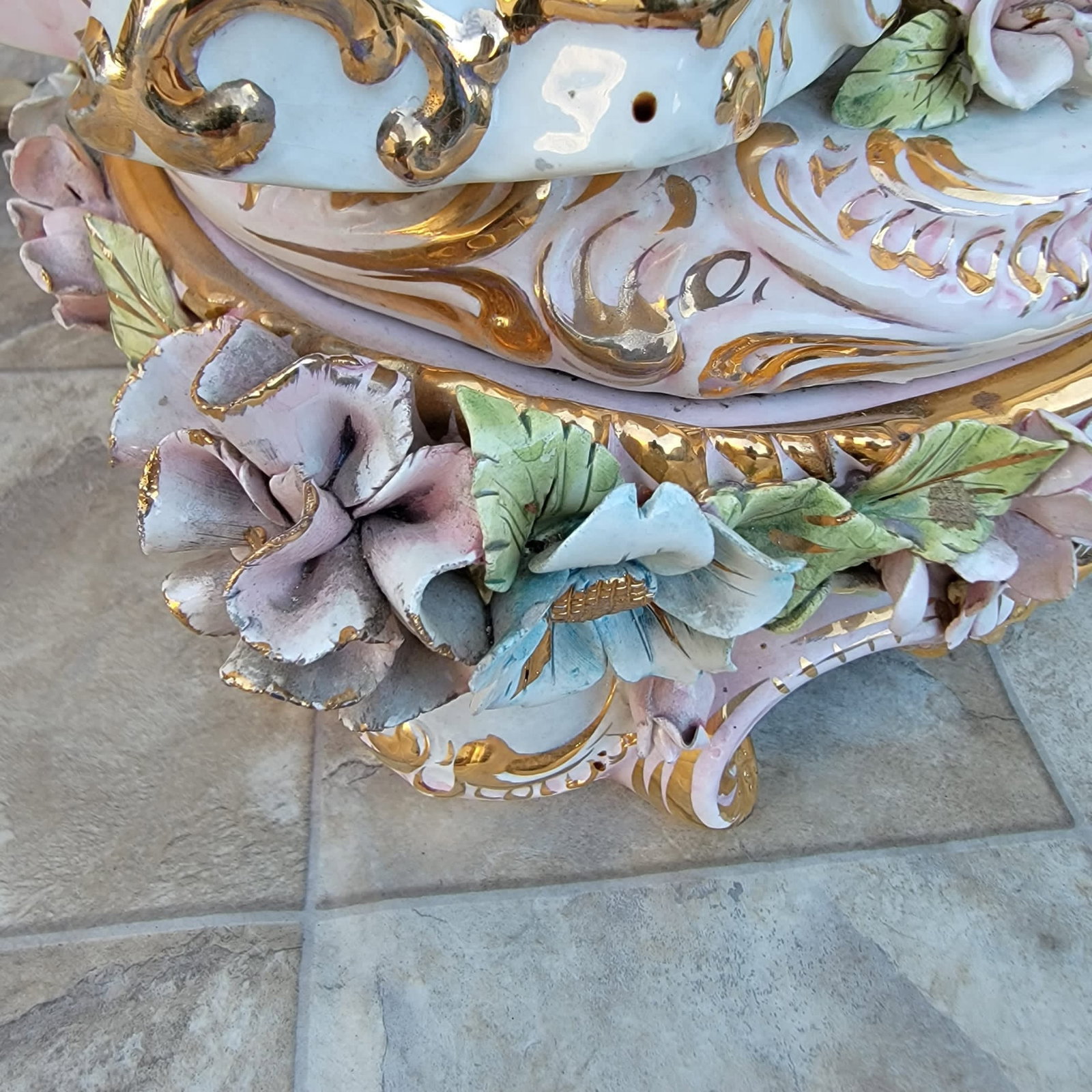 Vintage Victorian Italian Capodimonte Porcelain Table Lamp with Shade - 2