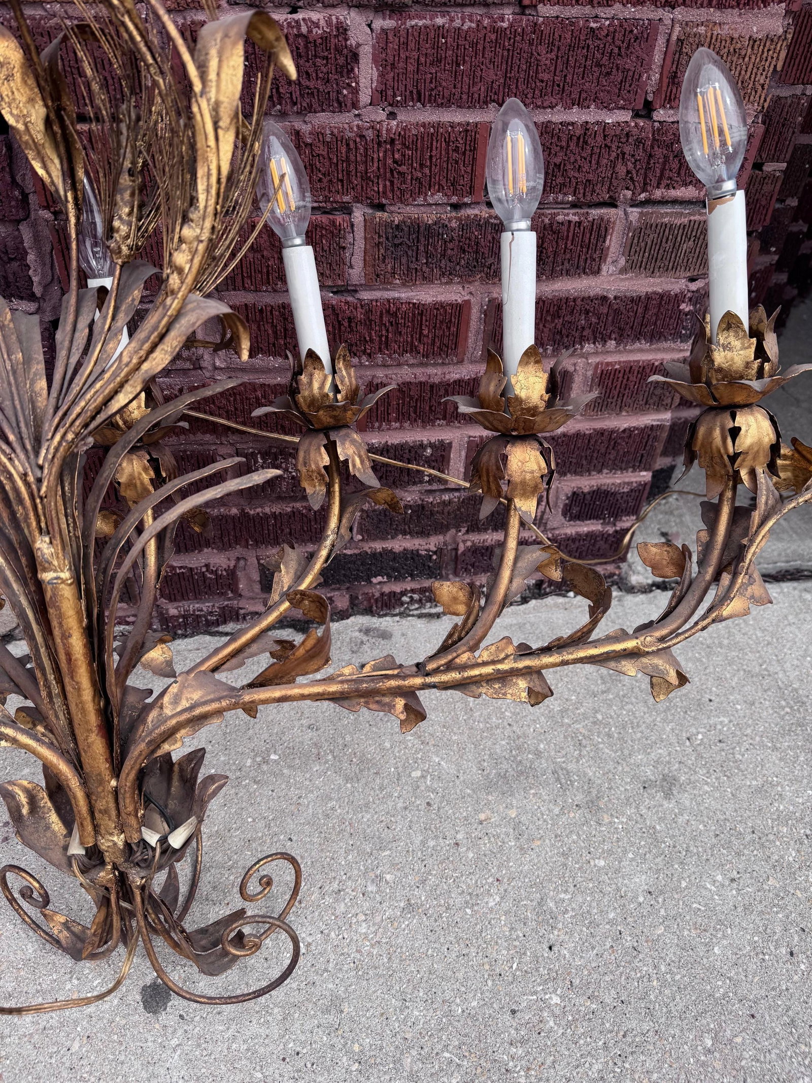 Hollywood Regency Toile 7 Light Wall Sconce - 5
