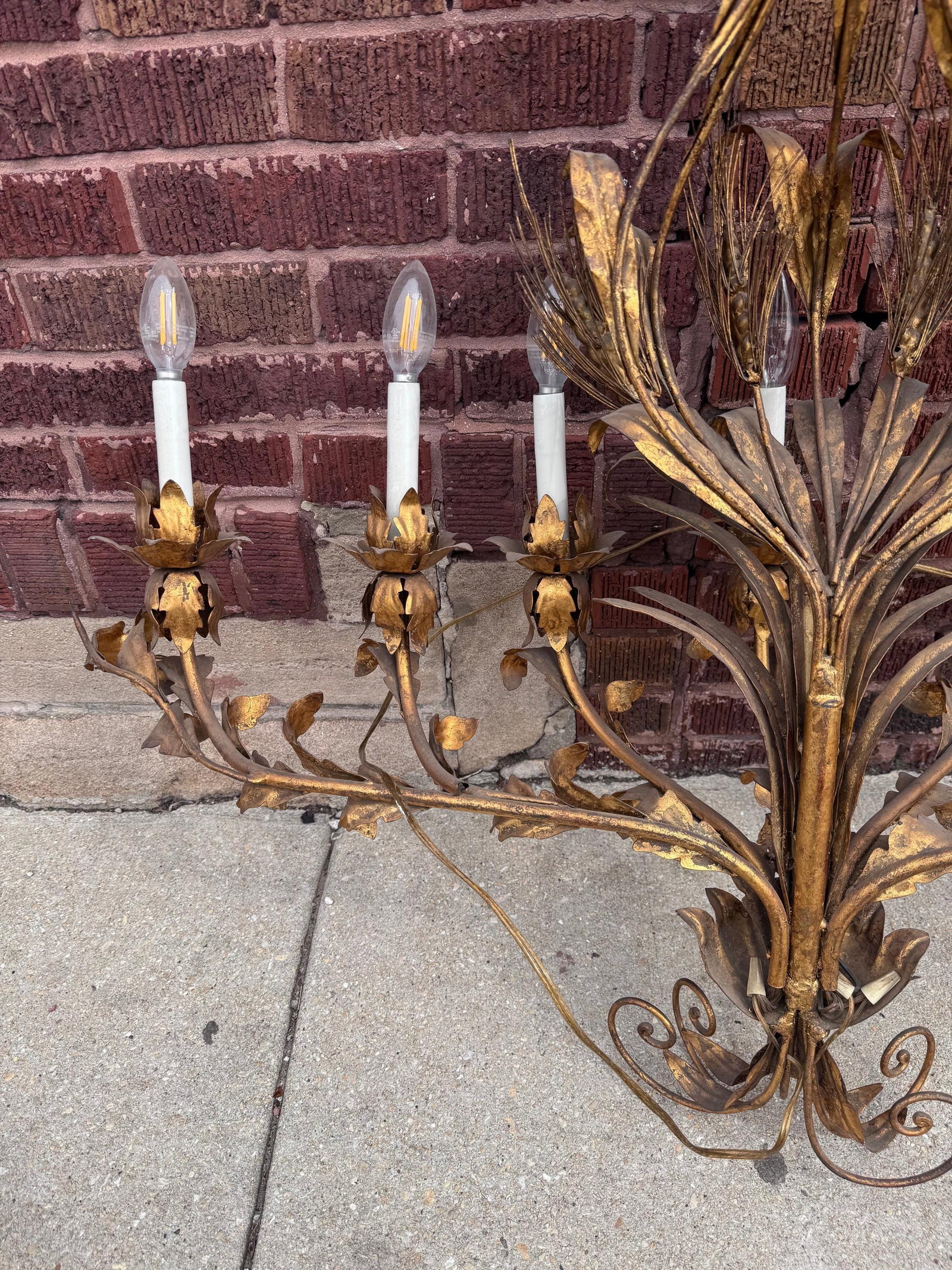 Hollywood Regency Toile 7 Light Wall Sconce - 6