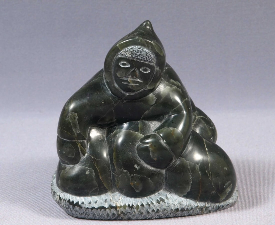 Inuit Eskimo Native American Soapstone Native Man Hunter 1983 SIGNED (1 of 6)