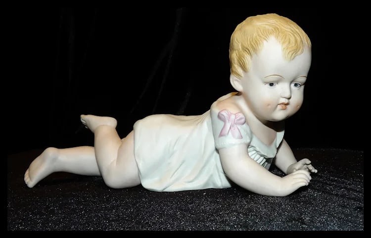 Andrea Bisque Piano Baby Girl with Pink Bow Figurine - 2