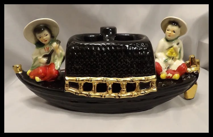 Vintage 1950’s Fuhry and Sons Ceramic Oriental Junk Boat TV Lamp - 2