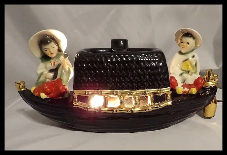 Vintage 1950’s Fuhry and Sons Ceramic Oriental Junk Boat TV Lamp - 9