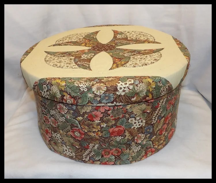 Folk Art Wood Round Storage Box Fabric Cover Inside and Out - 2