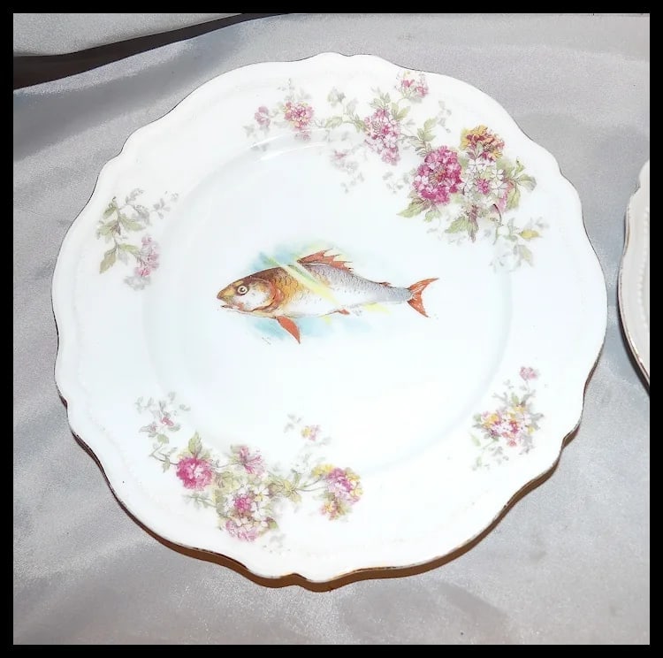 Antique Victorian Era O & E Gutherz Royal Austria Porcelain Fish Plate - 4