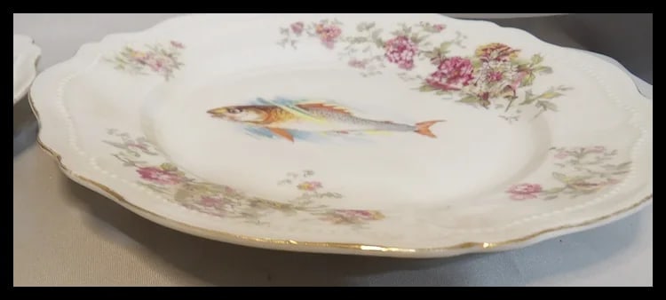 Antique Victorian Era O & E Gutherz Royal Austria Porcelain Fish Plate - 5