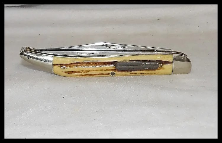 Queen Cutlery Co. #46 Toothpick Fish Knife in Winterbottom Bone - 2