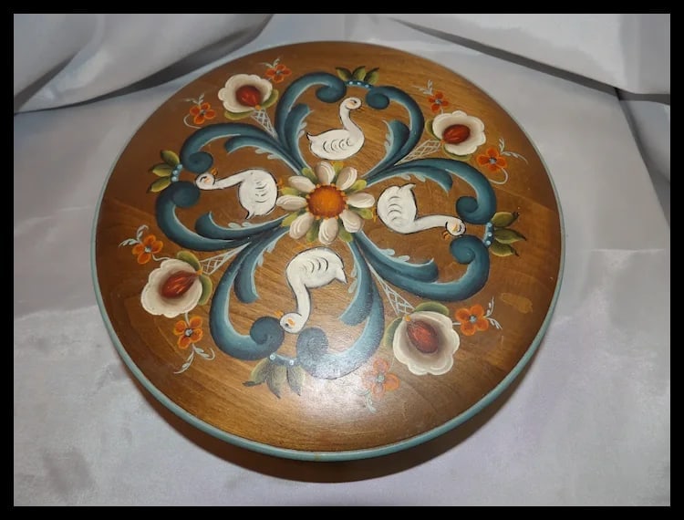 Folk Art Basket with Ducks and Flowers- Solid Wood Lid - 10