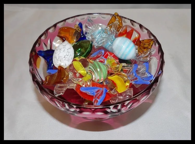Bleikristall Cranberry Candy Bowl with Murano Glass Candies - 9