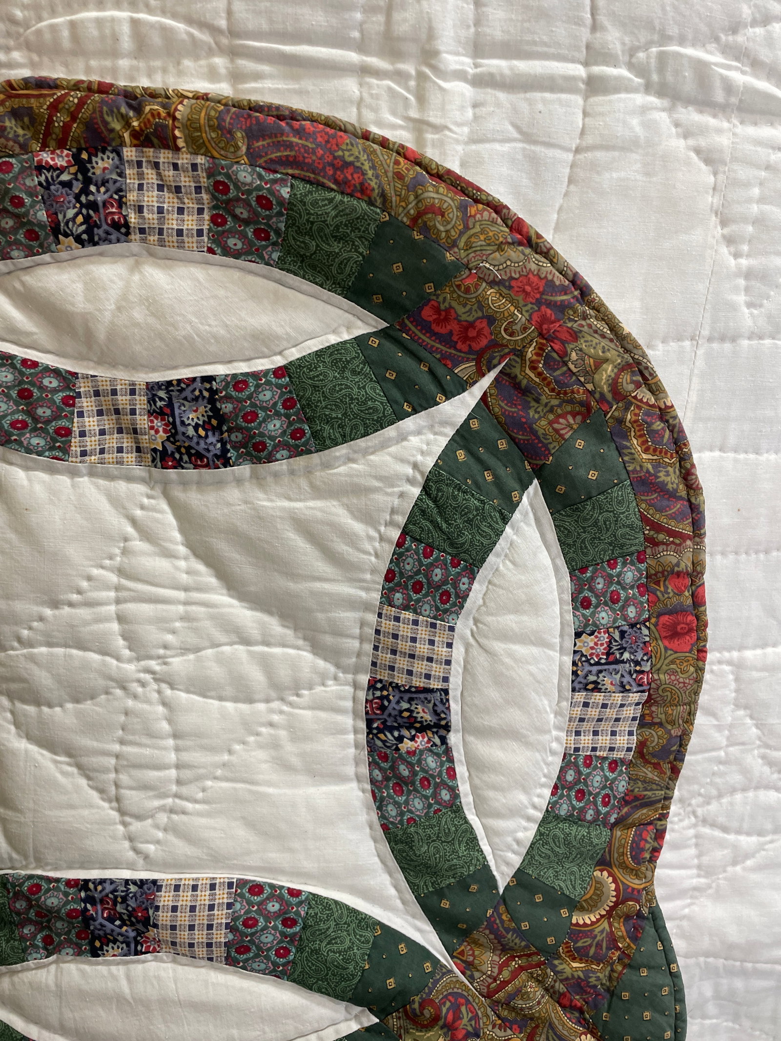 Wedding Ring Quilt 83" x 66" - 8