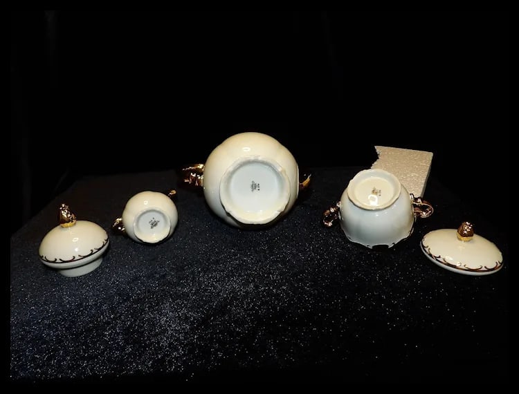 Antique Konigl Pr Tettau Bavarian Tea Set 22kt Gold Accents - 12
