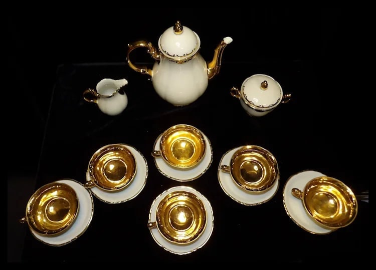 Antique Konigl Pr Tettau Bavarian Tea Set 22kt Gold Accents - 14