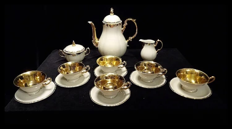 Antique Konigl Pr Tettau Bavarian Tea Set 22kt Gold Accents - 15