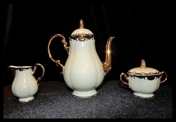Antique Konigl Pr Tettau Bavarian Tea Set 22kt Gold Accents - 17