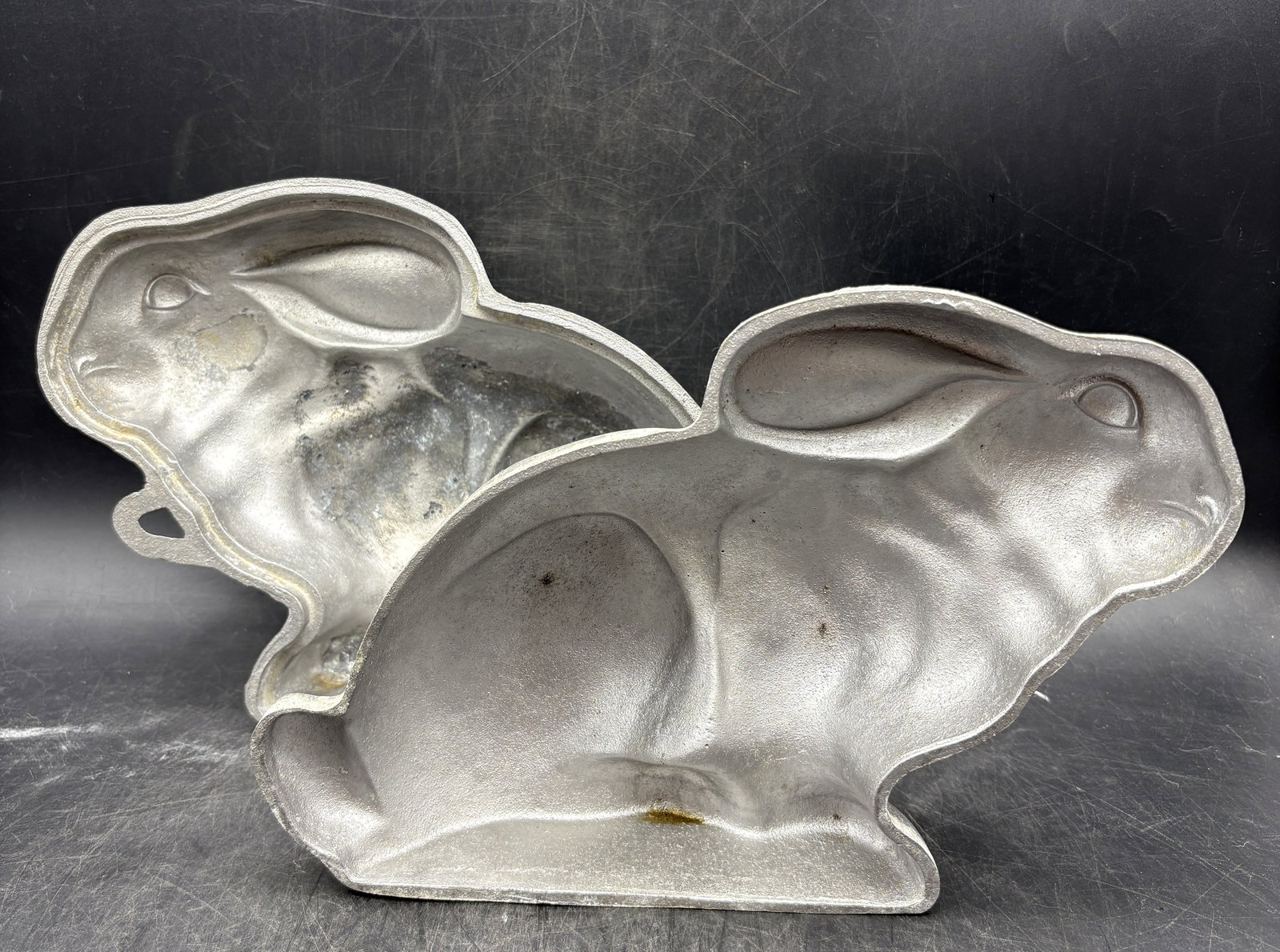Vintage Cast Aluminum Bunny Rabbit Mold Metal - 2