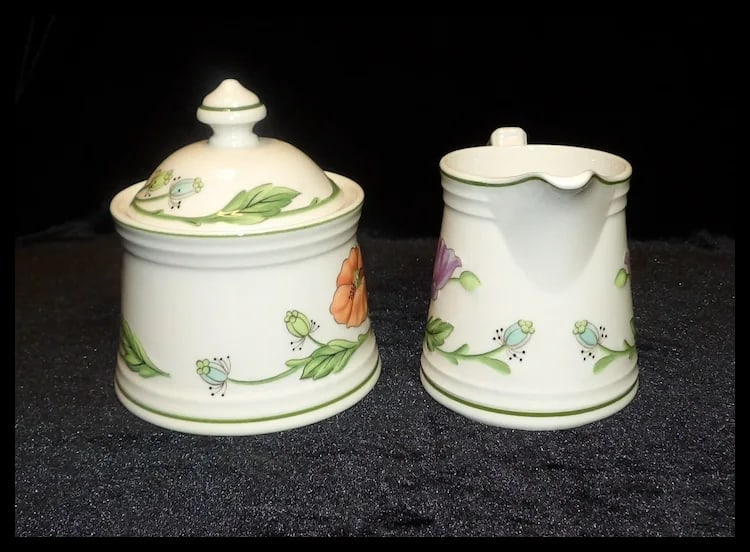 Sugar Bowl with Lid and Creamer Amapola Pattern by Villeroy & Boch - 3