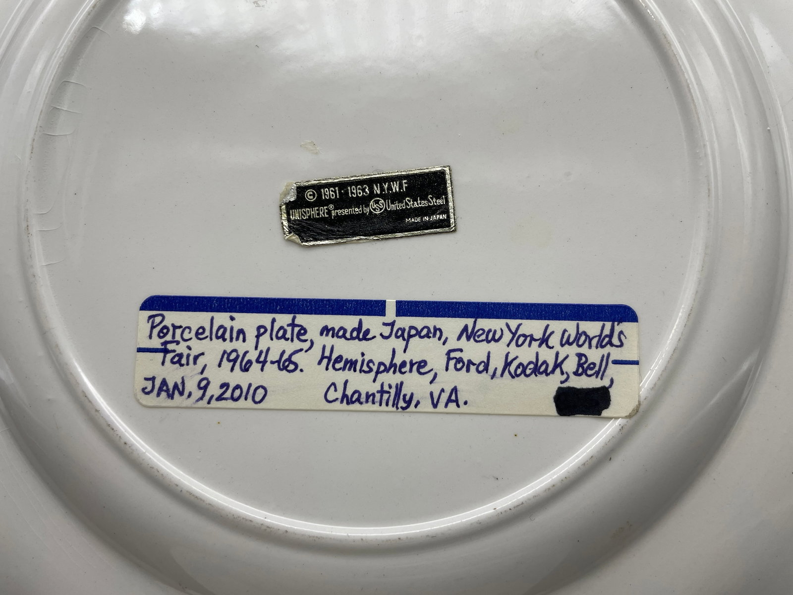 Pair of 1964-65 New York World's Fair Plates United States Steel Unisphere - 6