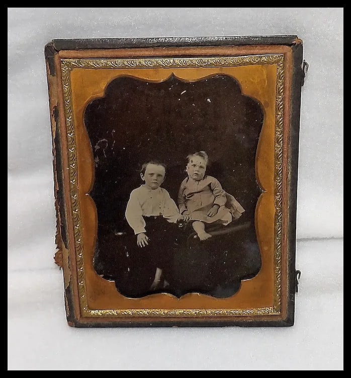 Tintype with Gold Gilt Metal and Hand Tooled Leather Frame - 2