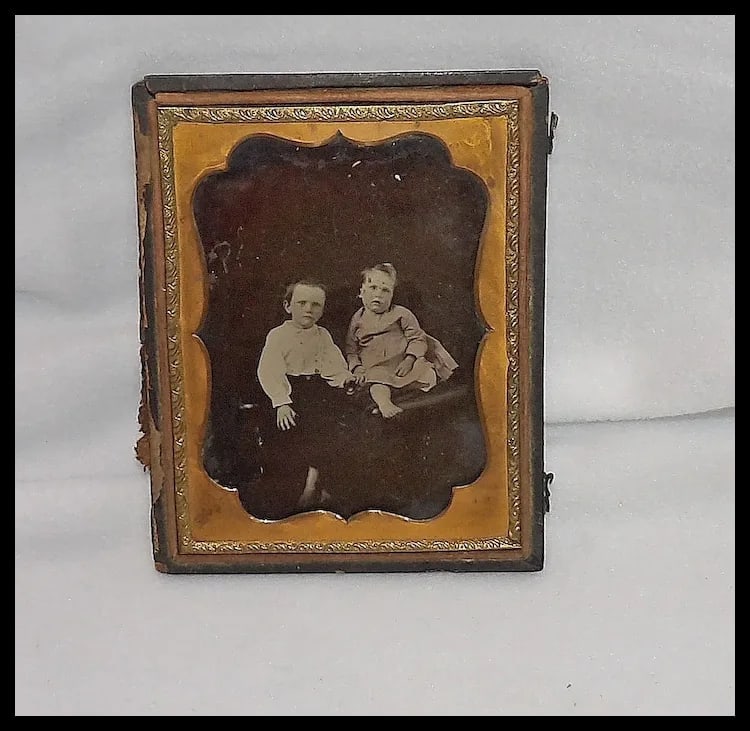 Tintype with Gold Gilt Metal and Hand Tooled Leather Frame - 3