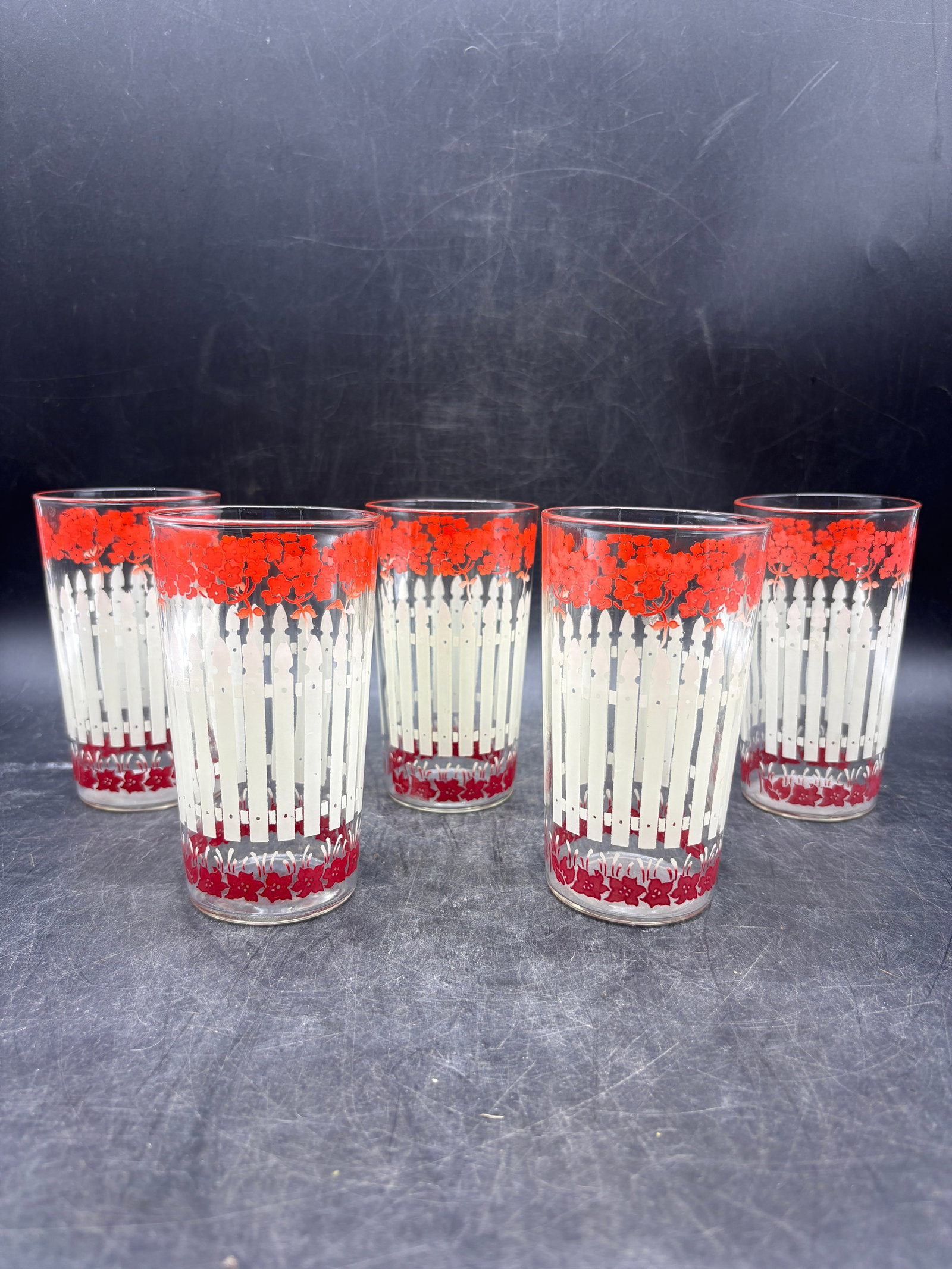 1950's Glass Pitcher Flowers Picket Fence and Set of 5 Glasses Juice Lemonade - 8