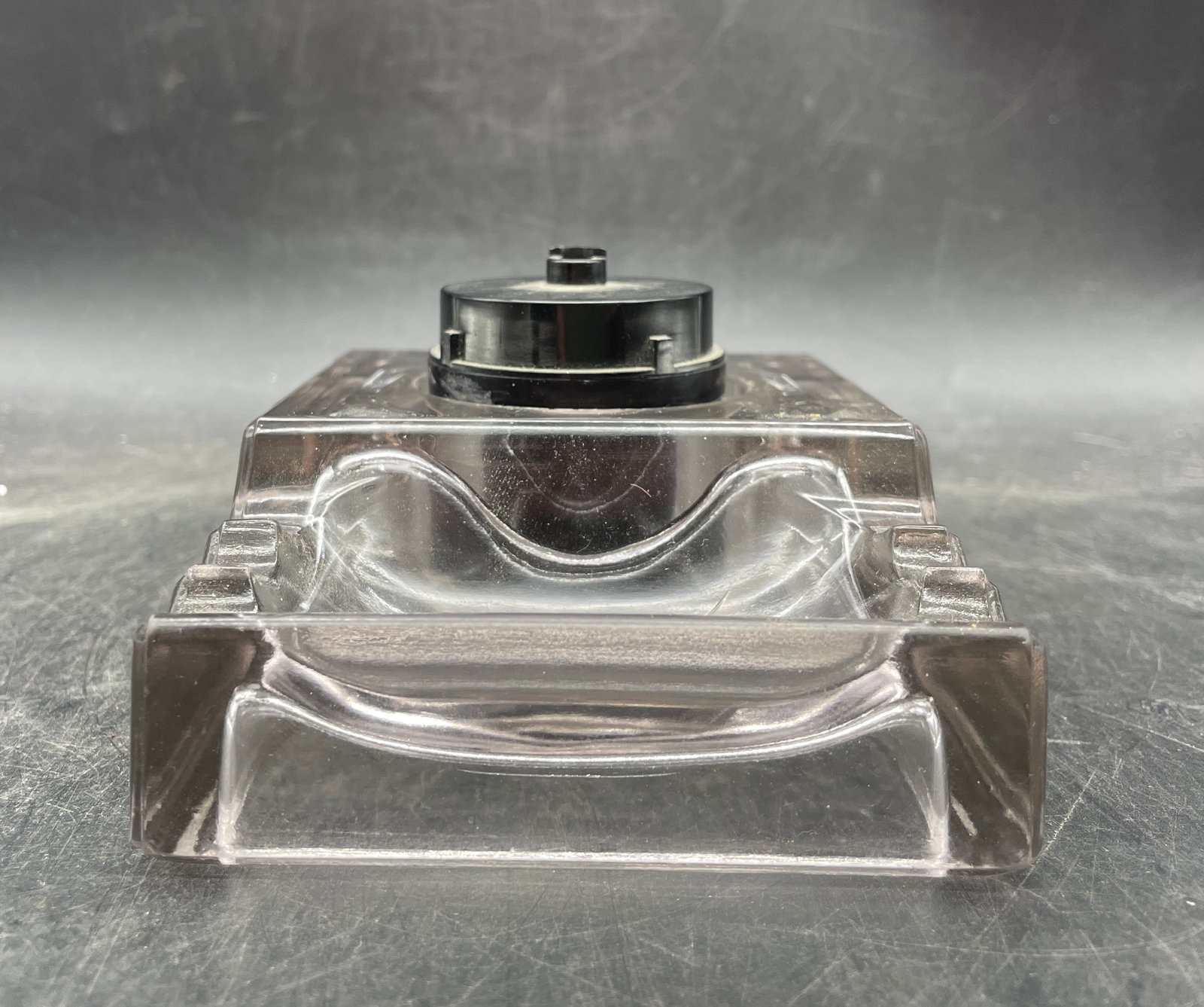 Sengbusch Self -Closing Inkwell & Pen Rest W/Bakelite Lid UV Glow - 4