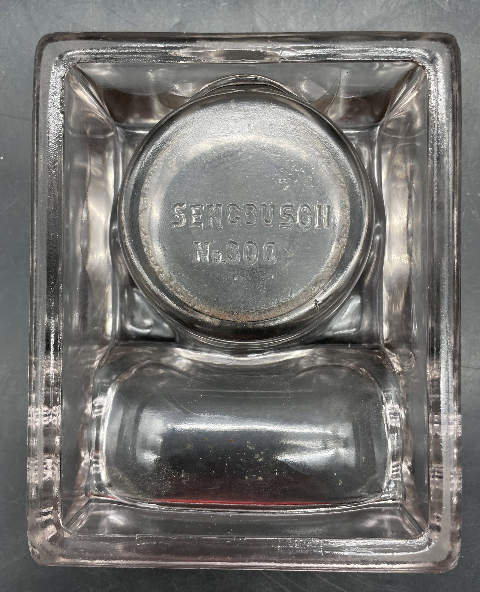 Sengbusch Self -Closing Inkwell & Pen Rest W/Bakelite Lid UV Glow - 7