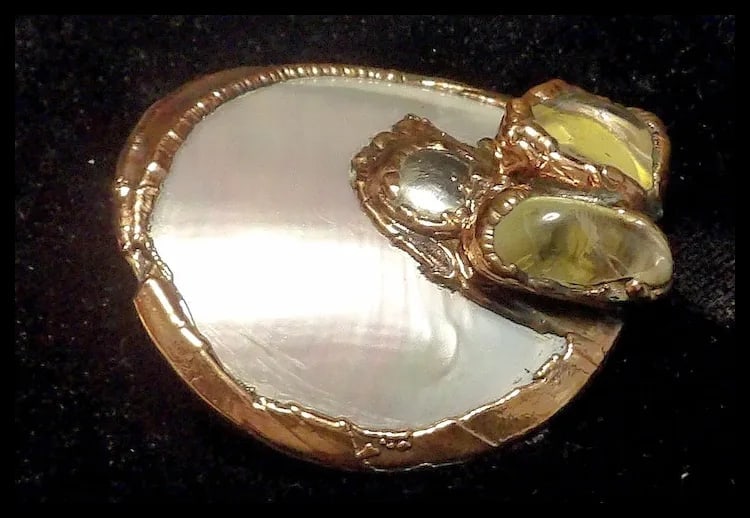 Mother of Pearl and Copper Stud Earrings - 5