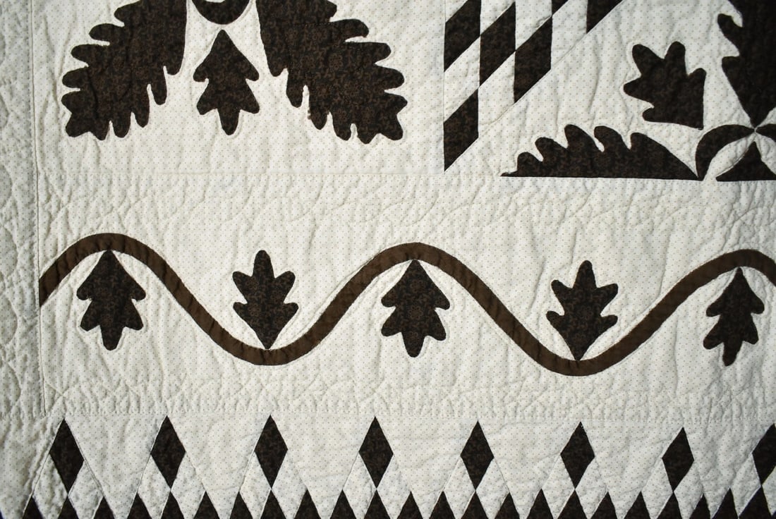 Vintage Lone Star & Oak Leaf Applique Quilt - 11