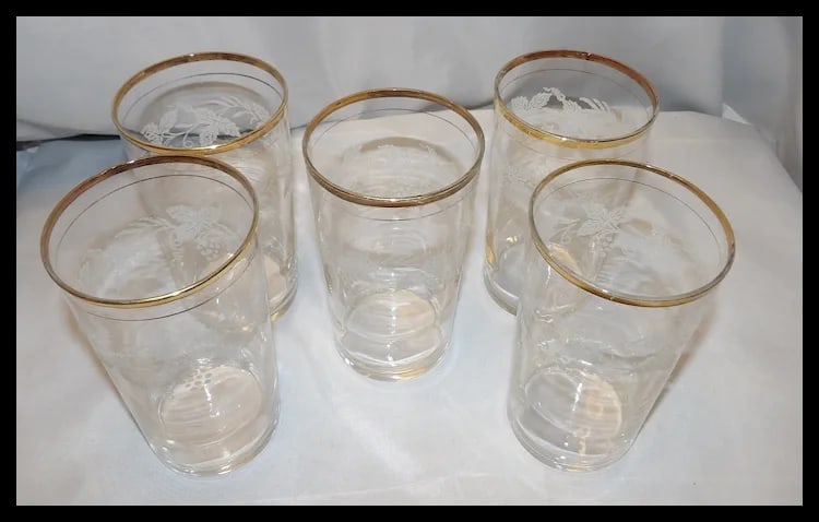 1940’s Bartlett Collins 5 Frosted Grapevine 16 oz. Ice Tea Glasses - 4