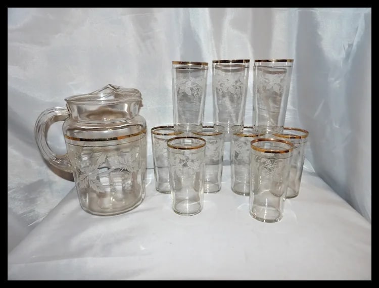 1940’s Bartlett Collins Frosted Grapevine Pitcher and 9 Tumblers - 2