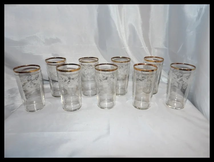1940’s Bartlett Collins Frosted Grapevine Pitcher and 9 Tumblers - 3