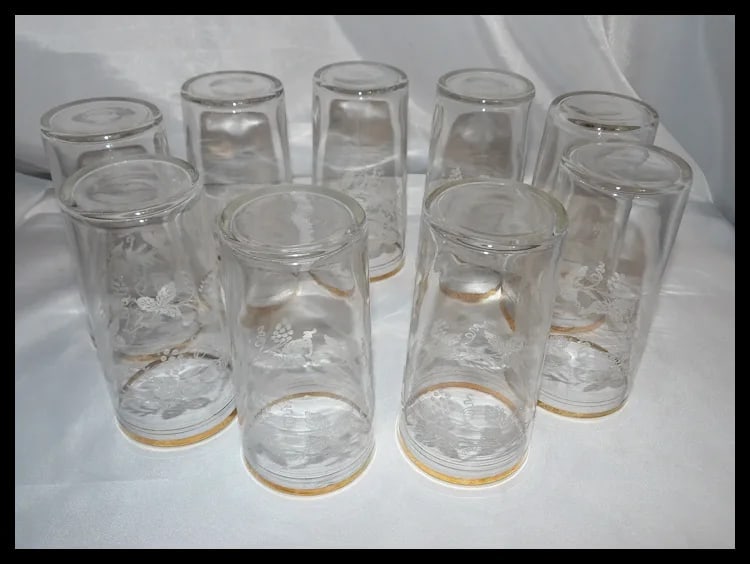 1940’s Bartlett Collins Frosted Grapevine Pitcher and 9 Tumblers - 6