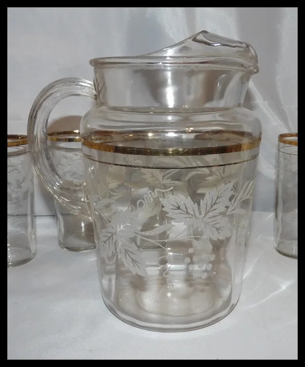 1940’s Bartlett Collins Frosted Grapevine Pitcher and 9 Tumblers - 7