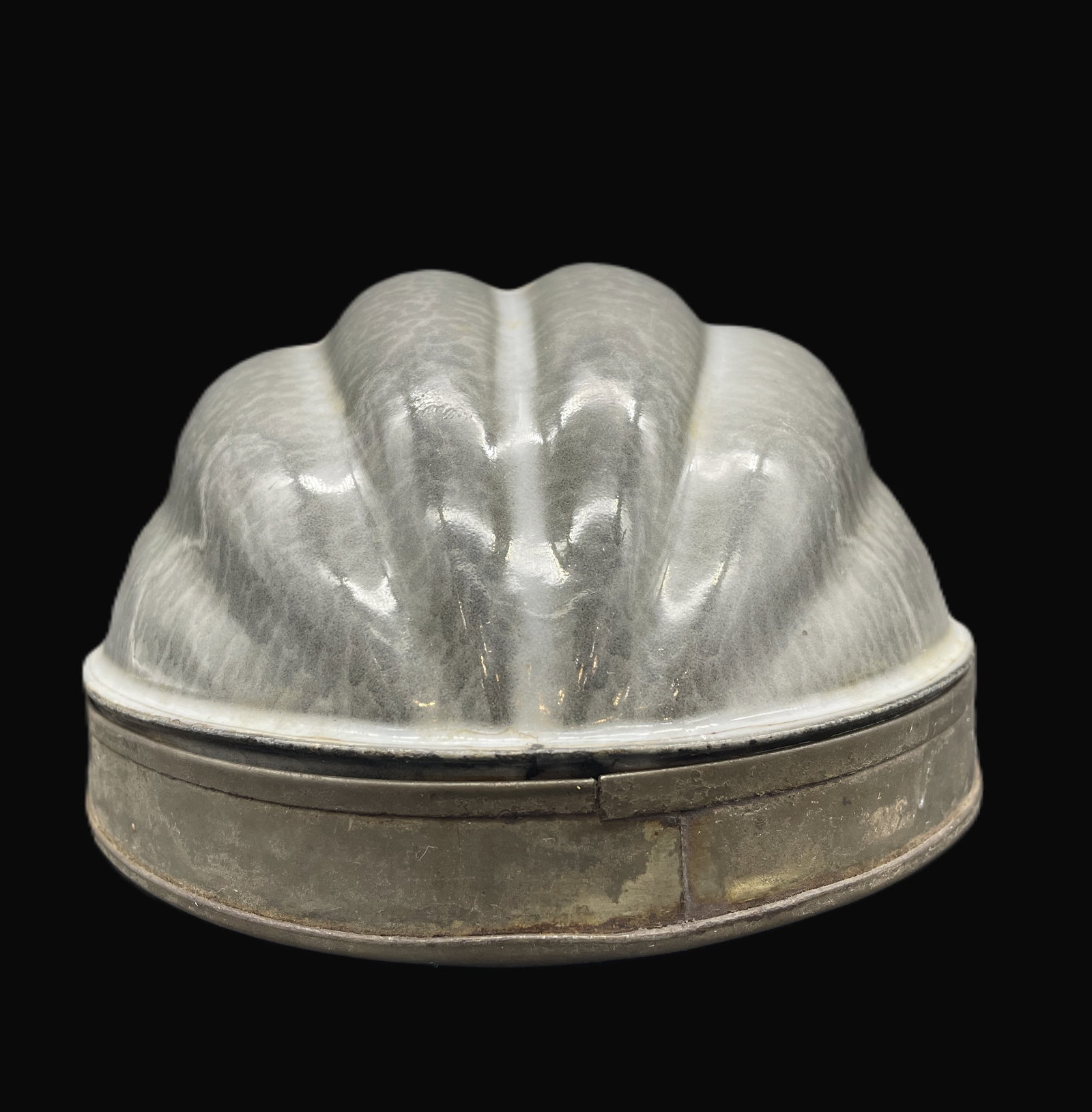 EXTRA AGATE L&G MFG GRANITEWARE ENAMEL MELON MOLD - 7