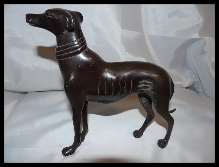 Pair of Greyhound Figurines Statues - 9
