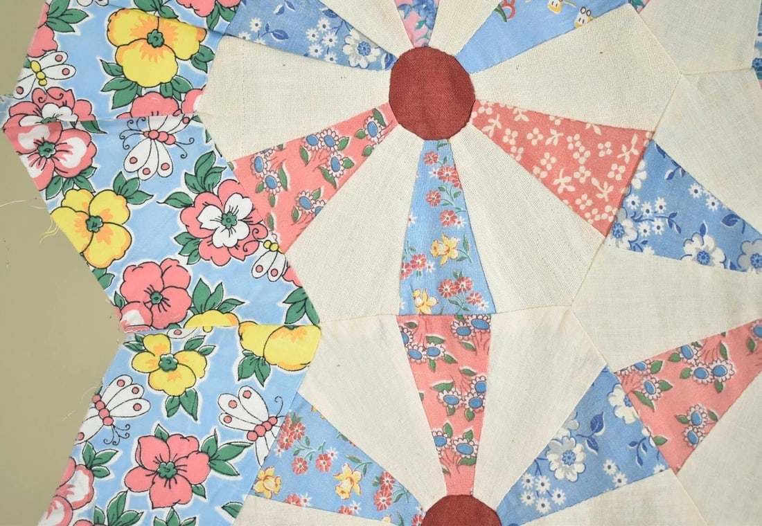 1930's Wagon Wheels Quilt Top - 7