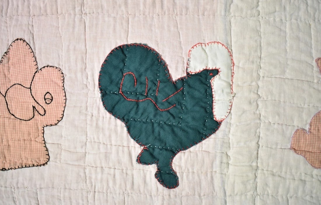 1930's Folk Art Appliqued Animals Quilt - 4